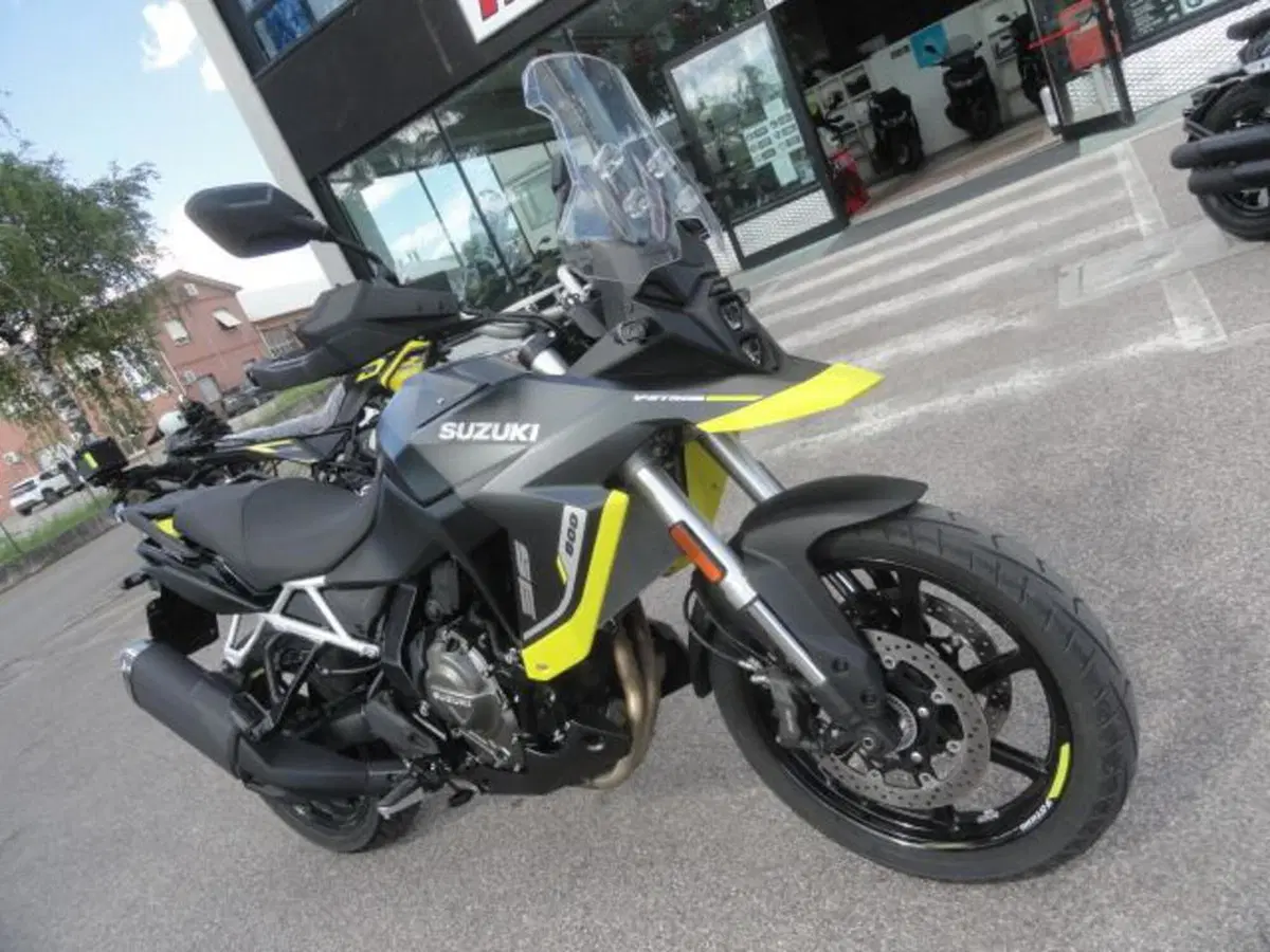Suzuki V-Strom 800SE (2025 - 26) (2)