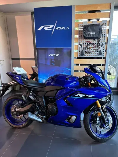 Yamaha YZF R7 (2026) nuova
