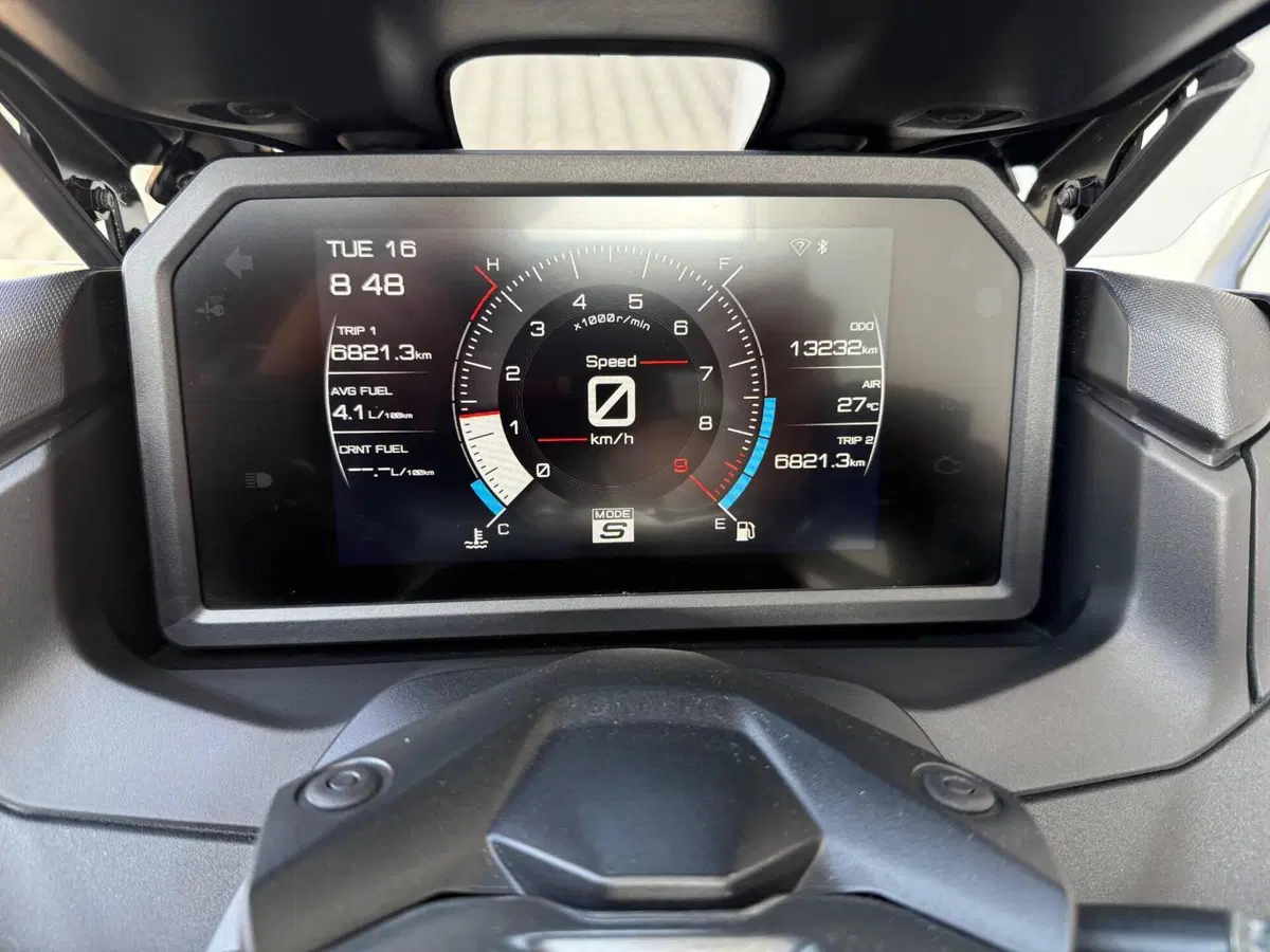 Yamaha T-Max 560 (2022 - 24) (3)