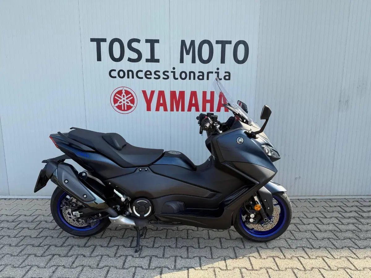 Yamaha T-Max 560 (2022 - 24)