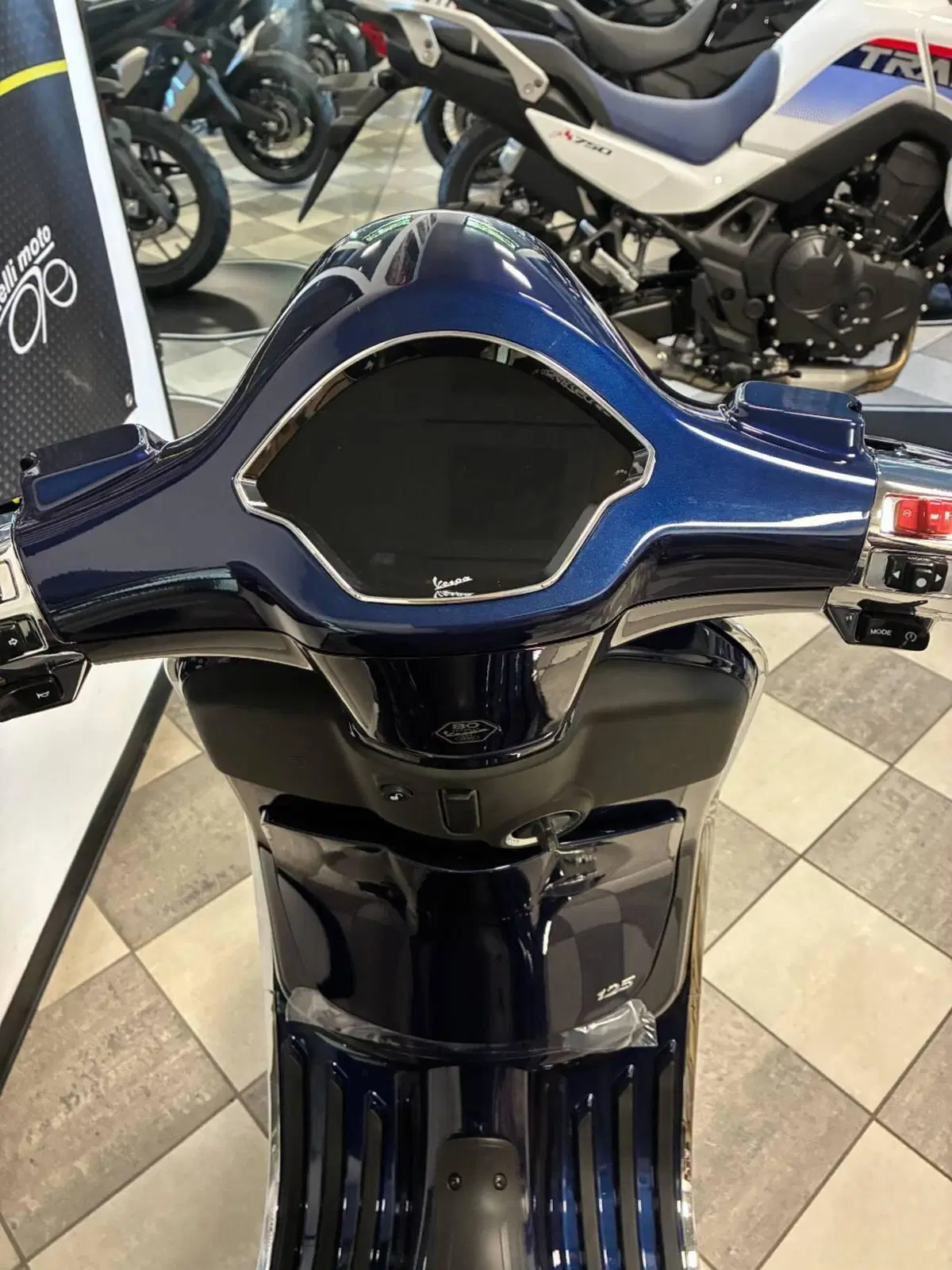Vespa Primavera 125 (2026) (3)