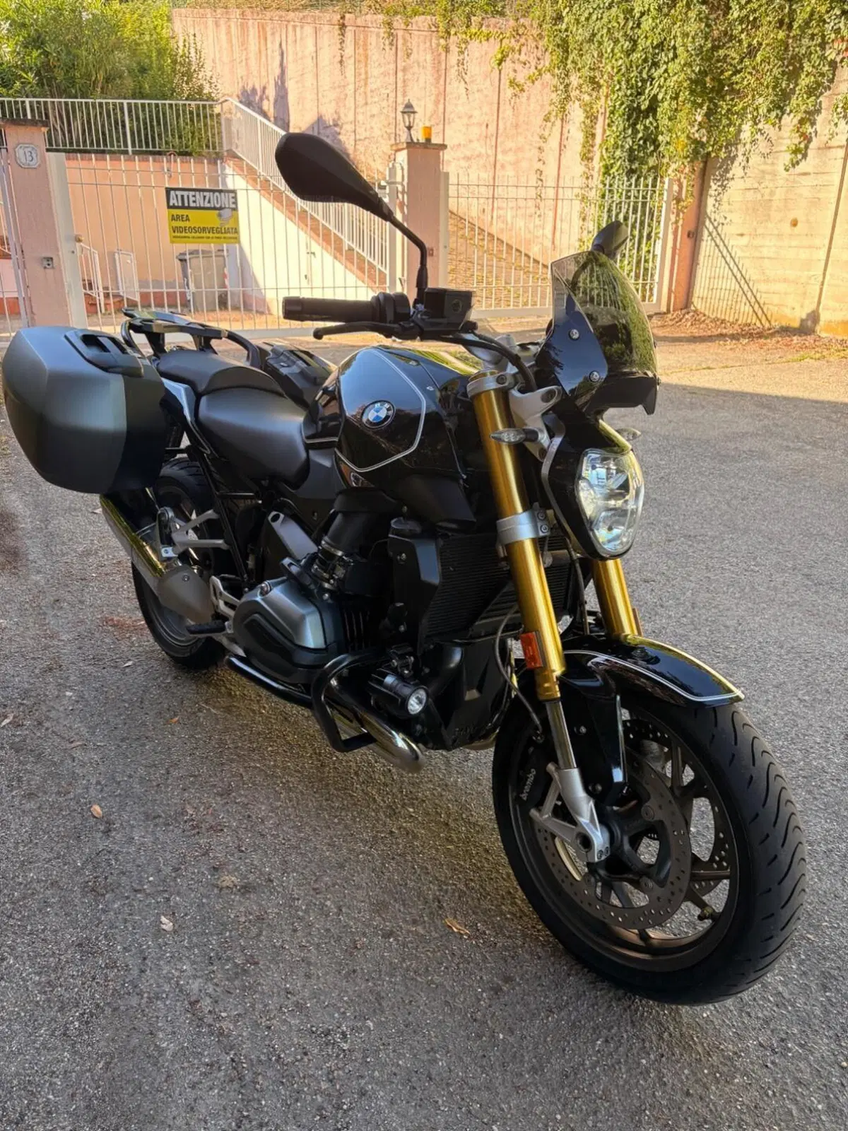 Bmw R 1200 R Black Edition (2017 - 18) (7)
