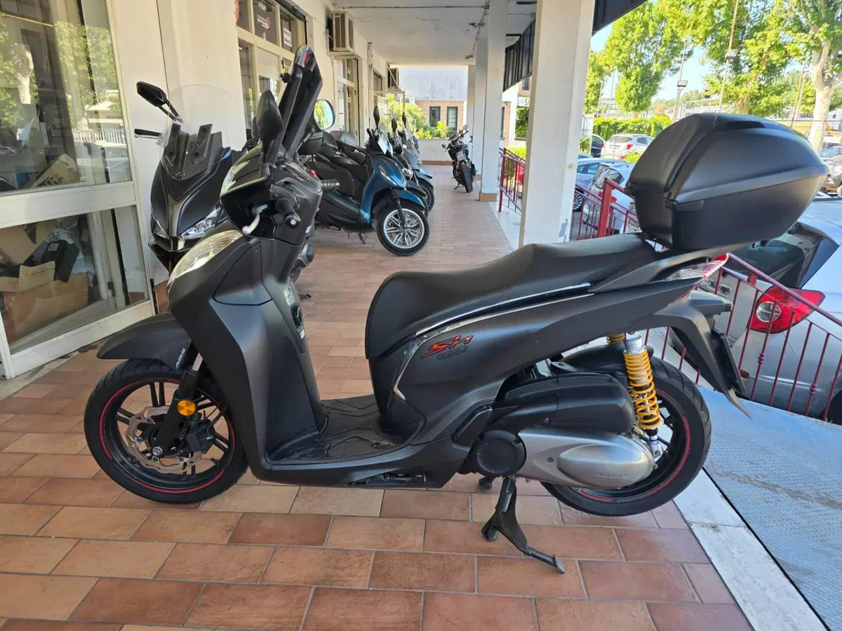 Honda SH 300 i Sport ABS (2018 - 20) (4)
