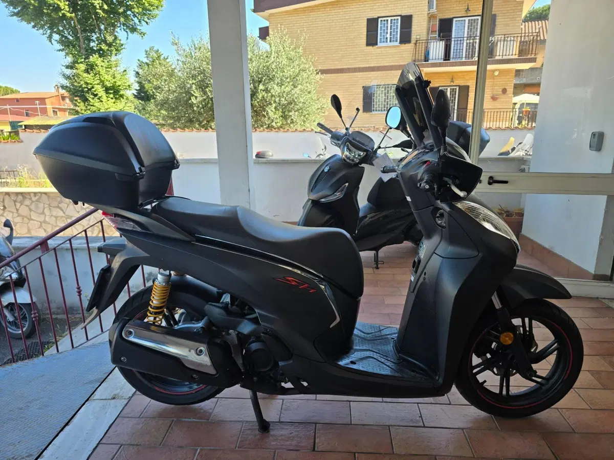 Honda SH 300 i Sport ABS (2018 - 20) (3)