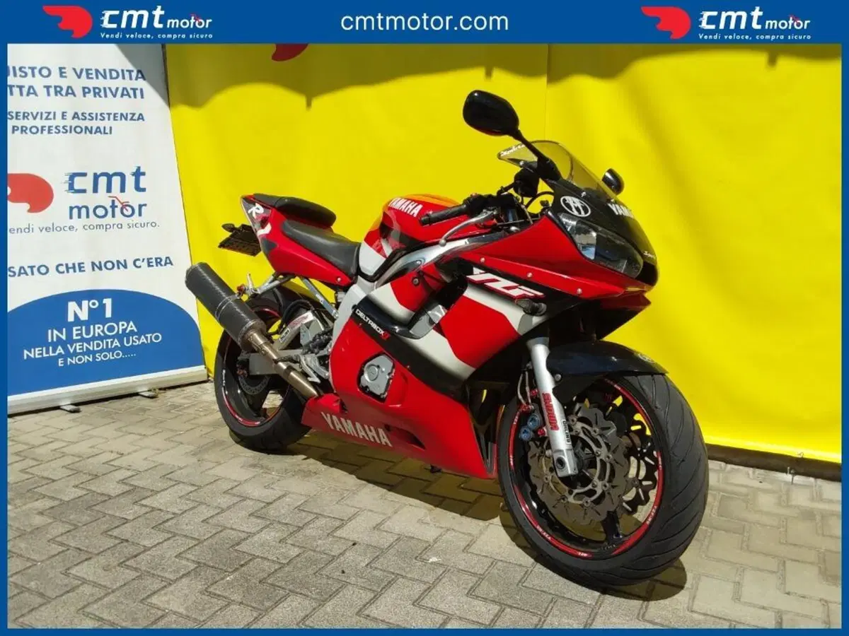 Yamaha YZF R6 (2001 - 02)