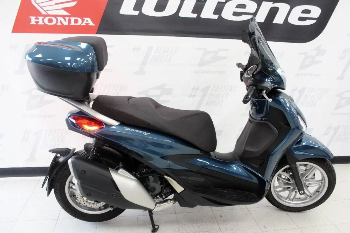 Piaggio Beverly 400 ABS-ASR (2021 - 24) (2)