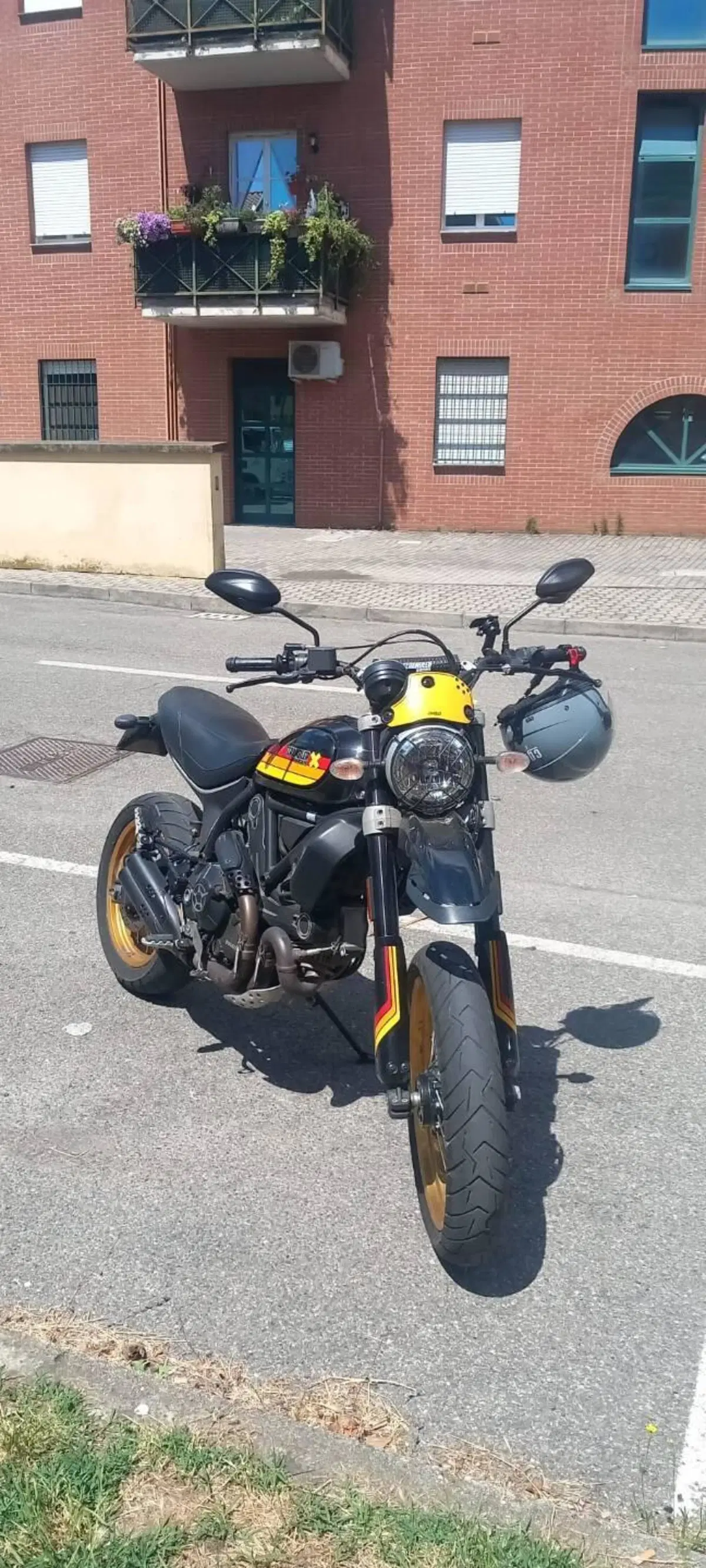 Ducati Scrambler 800 Desert Sled (2017 - 20) (2)