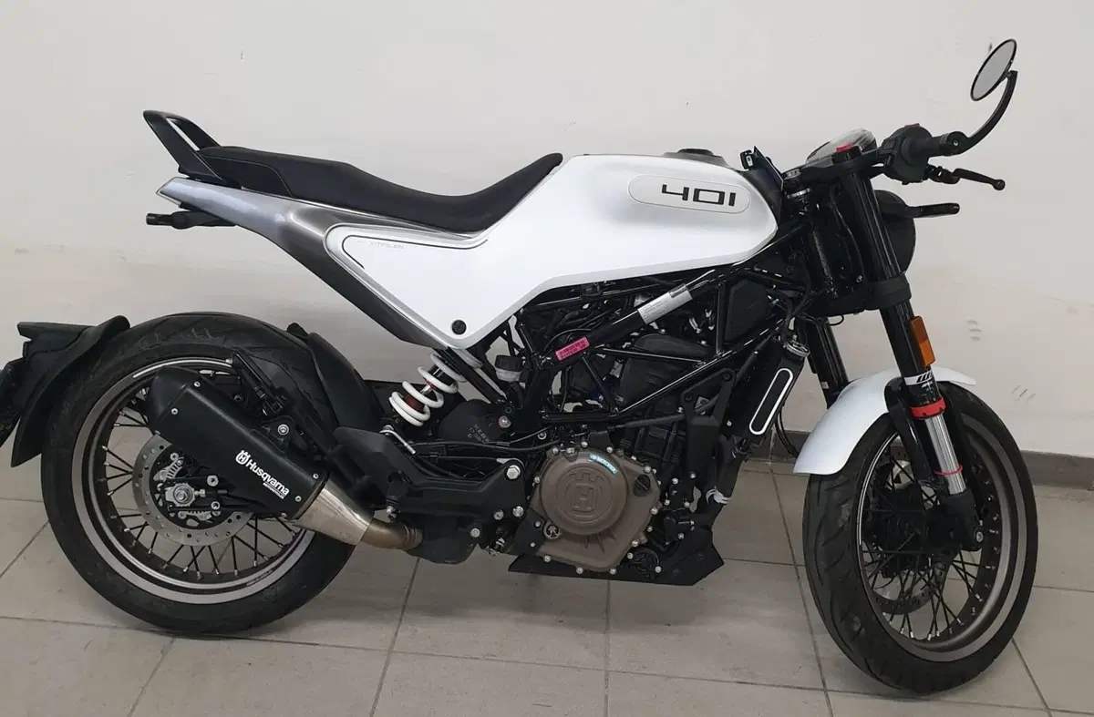 Husqvarna Vitpilen 401 (2021 - 23) (2)