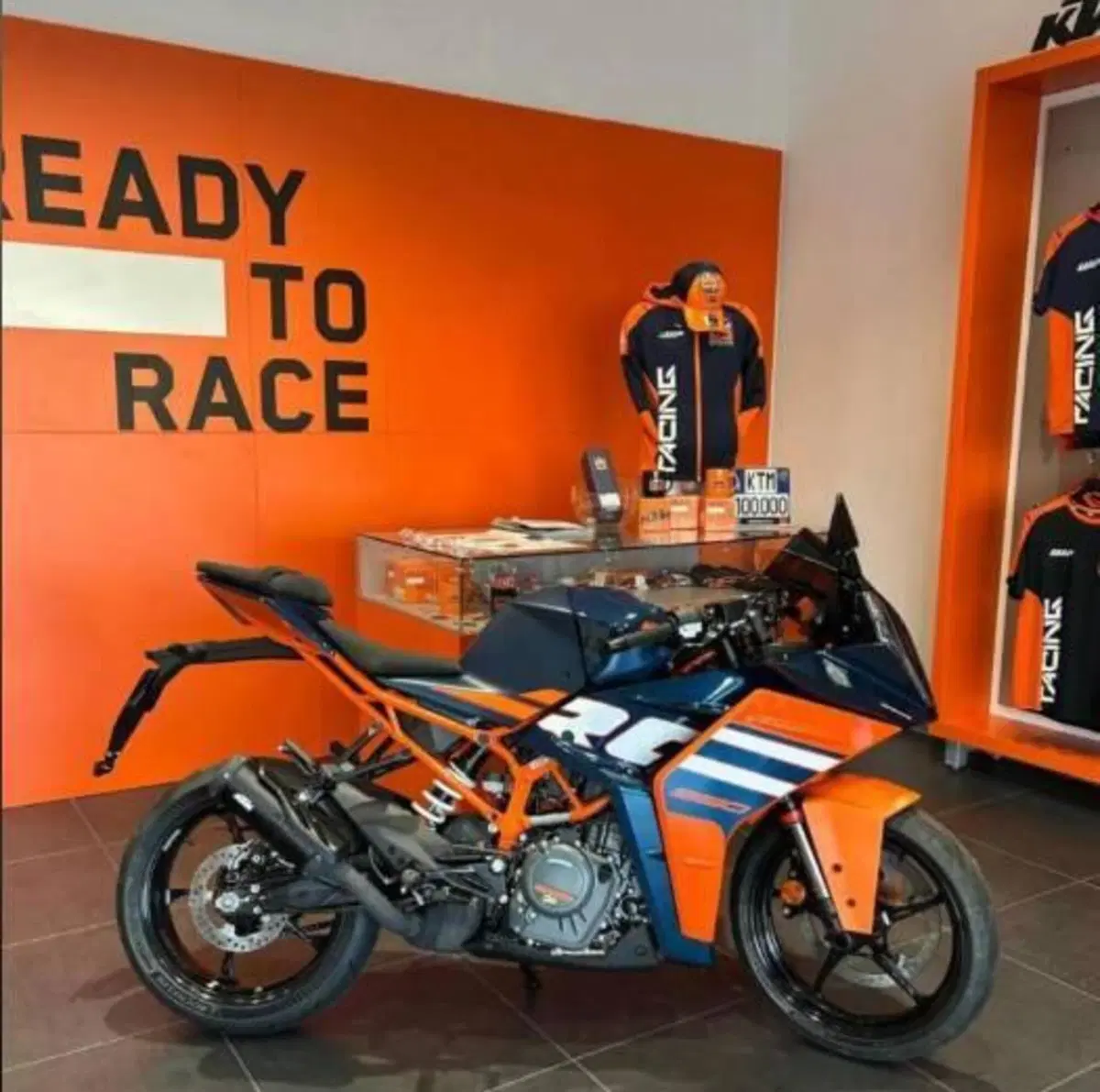 KTM RC 390 (2022 - 26)