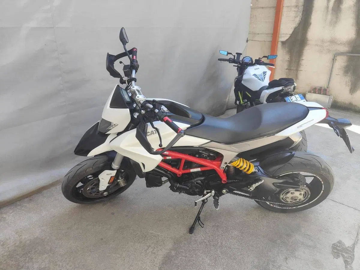 Ducati Hypermotard 939 (2016 - 18)