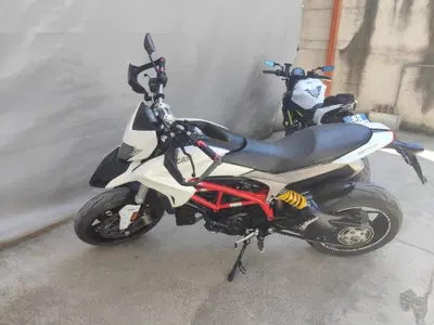 Ducati Hypermotard 939 (2016 - 18) usata