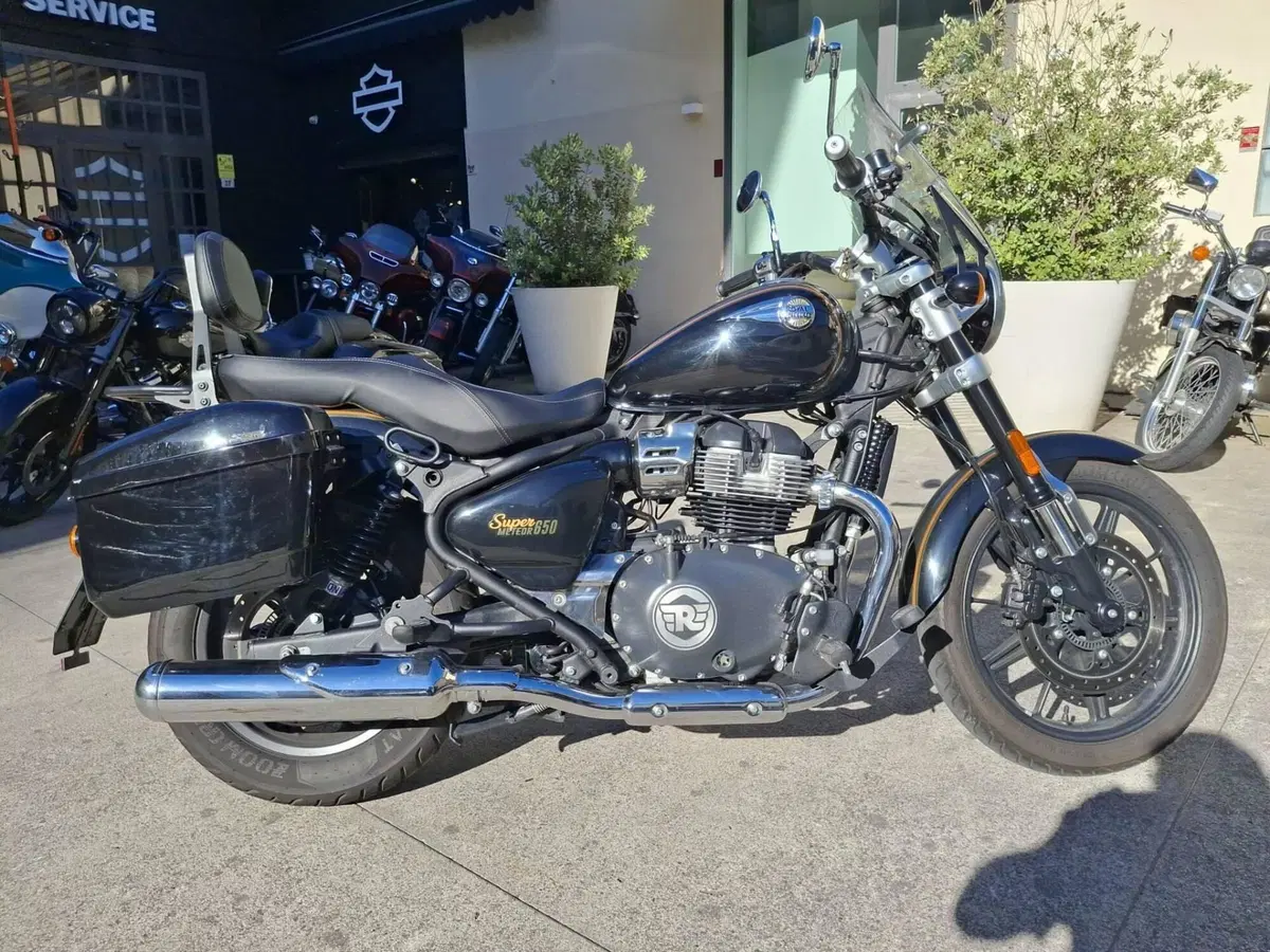 Royal Enfield Super Meteor 650 (2023 - 26)