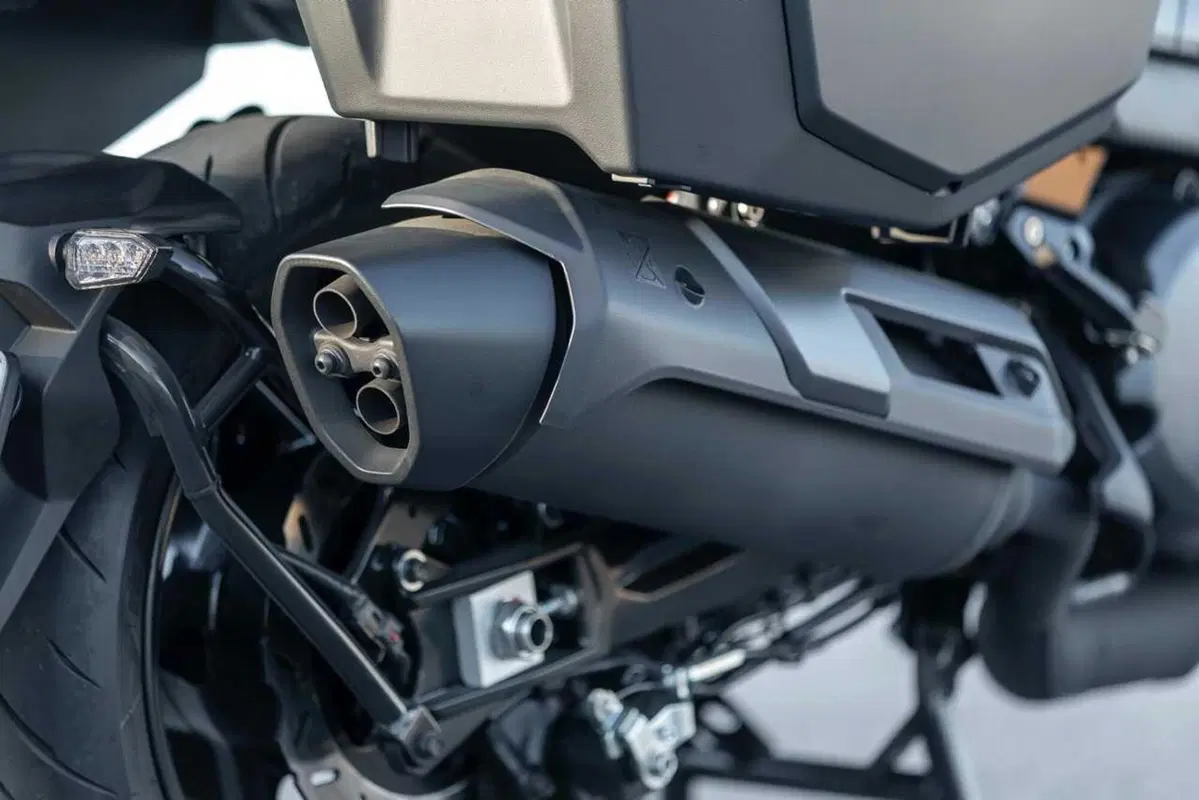 SYM TTLBT: la moto da viaggio che si finge scooter (o forse il contrario) [VIDEO] (15)