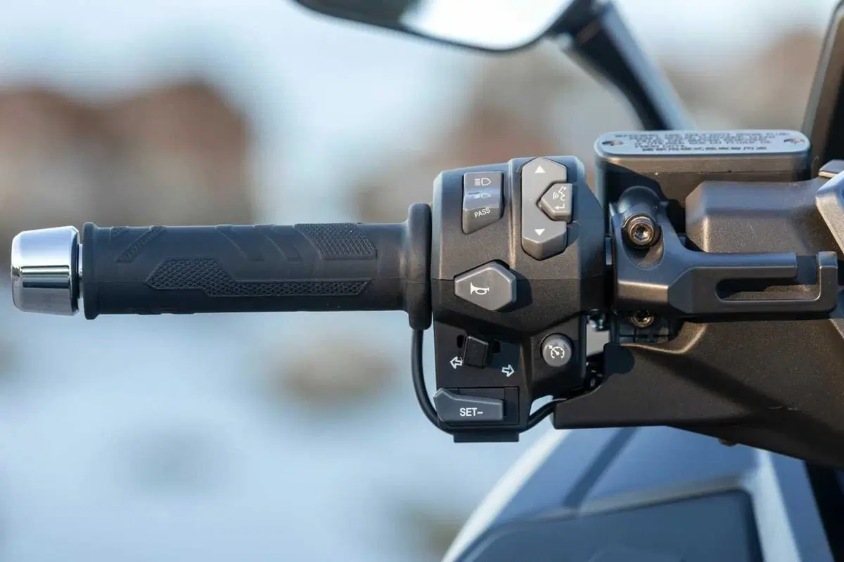 SYM TTLBT: la moto da viaggio che si finge scooter (o forse il contrario) [VIDEO] (17)