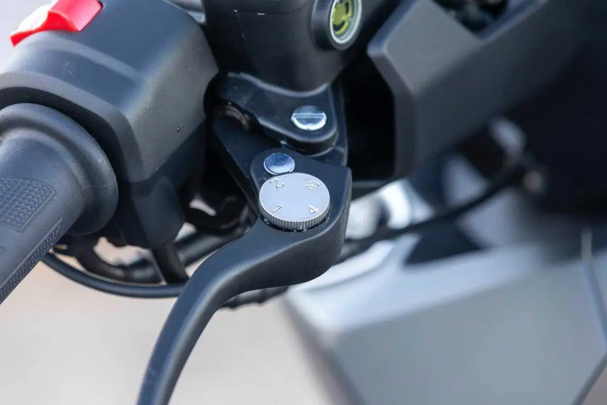 SYM TTLBT: la moto da viaggio che si finge scooter (o forse il contrario) [VIDEO] (21)
