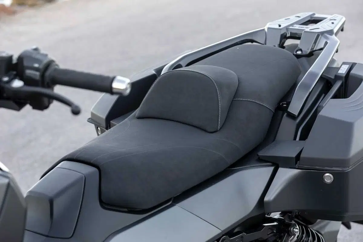 SYM TTLBT: la moto da viaggio che si finge scooter (o forse il contrario) [VIDEO] (23)