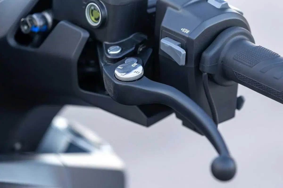 SYM TTLBT: la moto da viaggio che si finge scooter (o forse il contrario) [VIDEO] (24)
