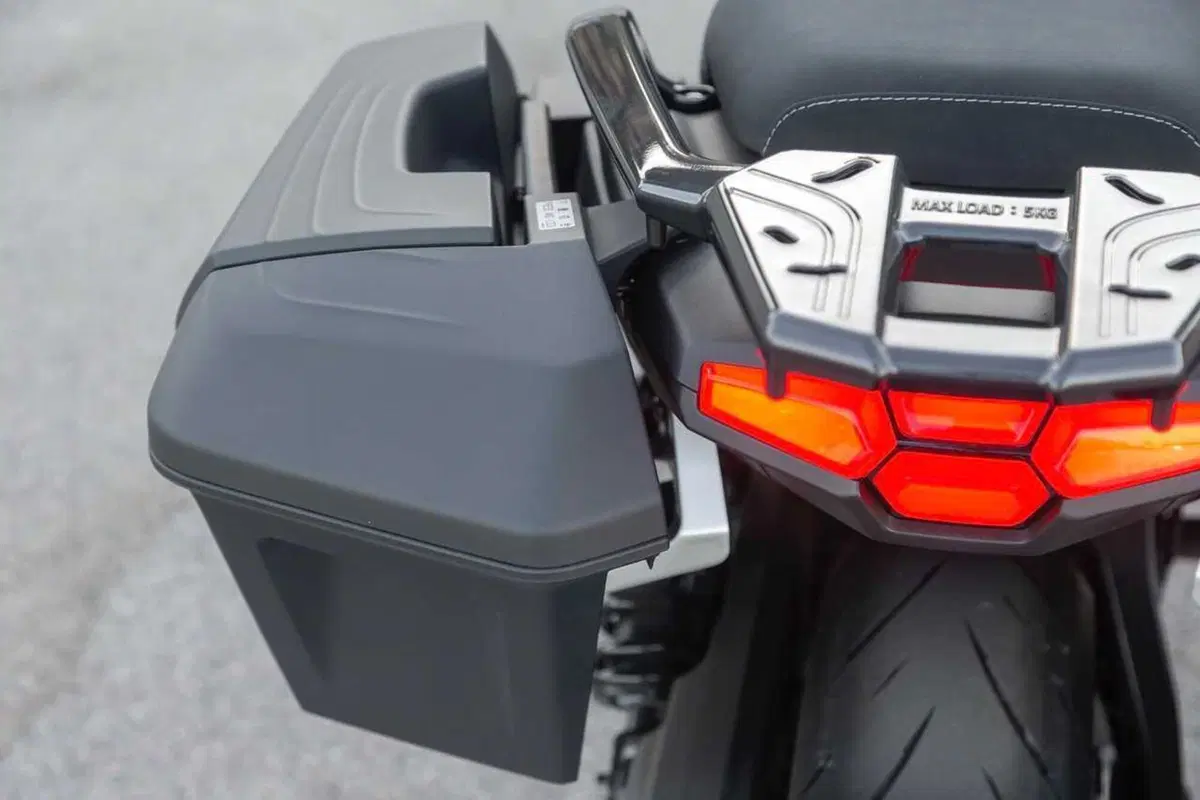 SYM TTLBT: la moto da viaggio che si finge scooter (o forse il contrario) [VIDEO] (27)