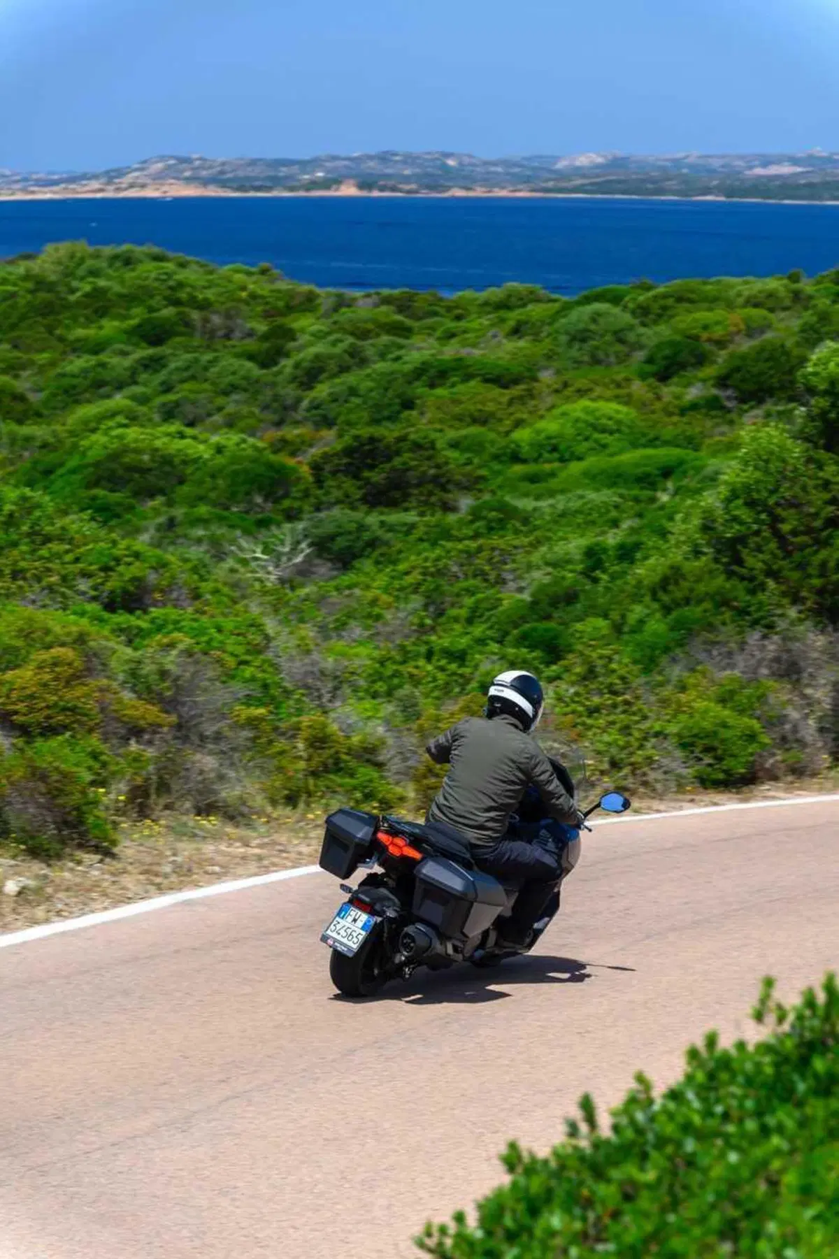 SYM TTLBT: la moto da viaggio che si finge scooter (o forse il contrario) [VIDEO] (2)