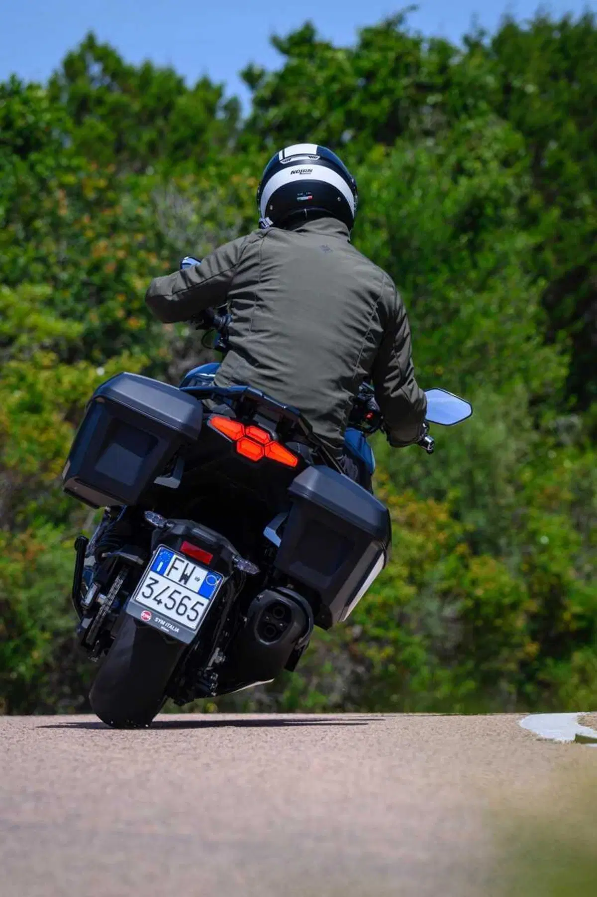 SYM TTLBT: la moto da viaggio che si finge scooter (o forse il contrario) [VIDEO] (14)