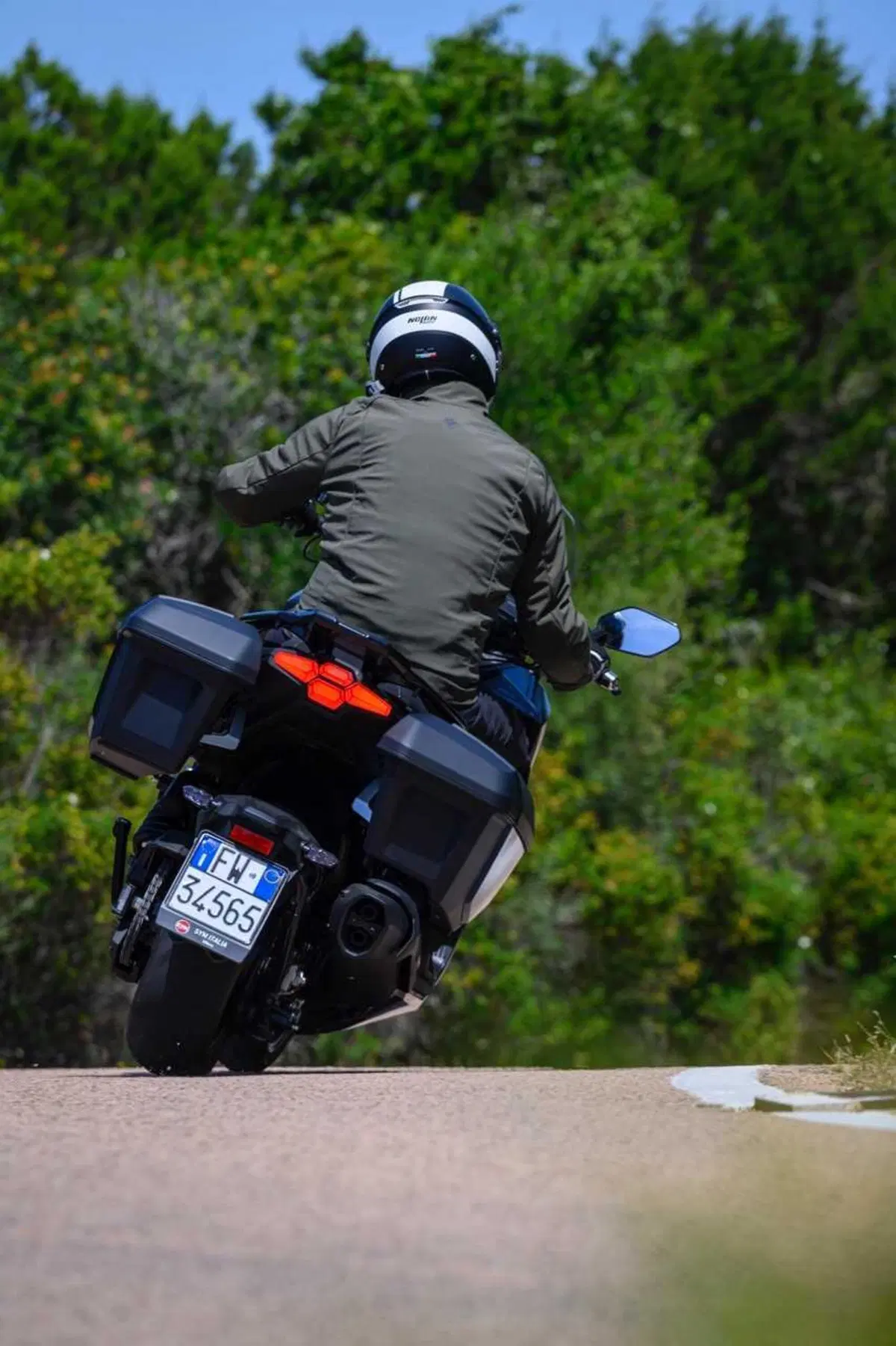 SYM TTLBT: la moto da viaggio che si finge scooter (o forse il contrario) [VIDEO] (15)