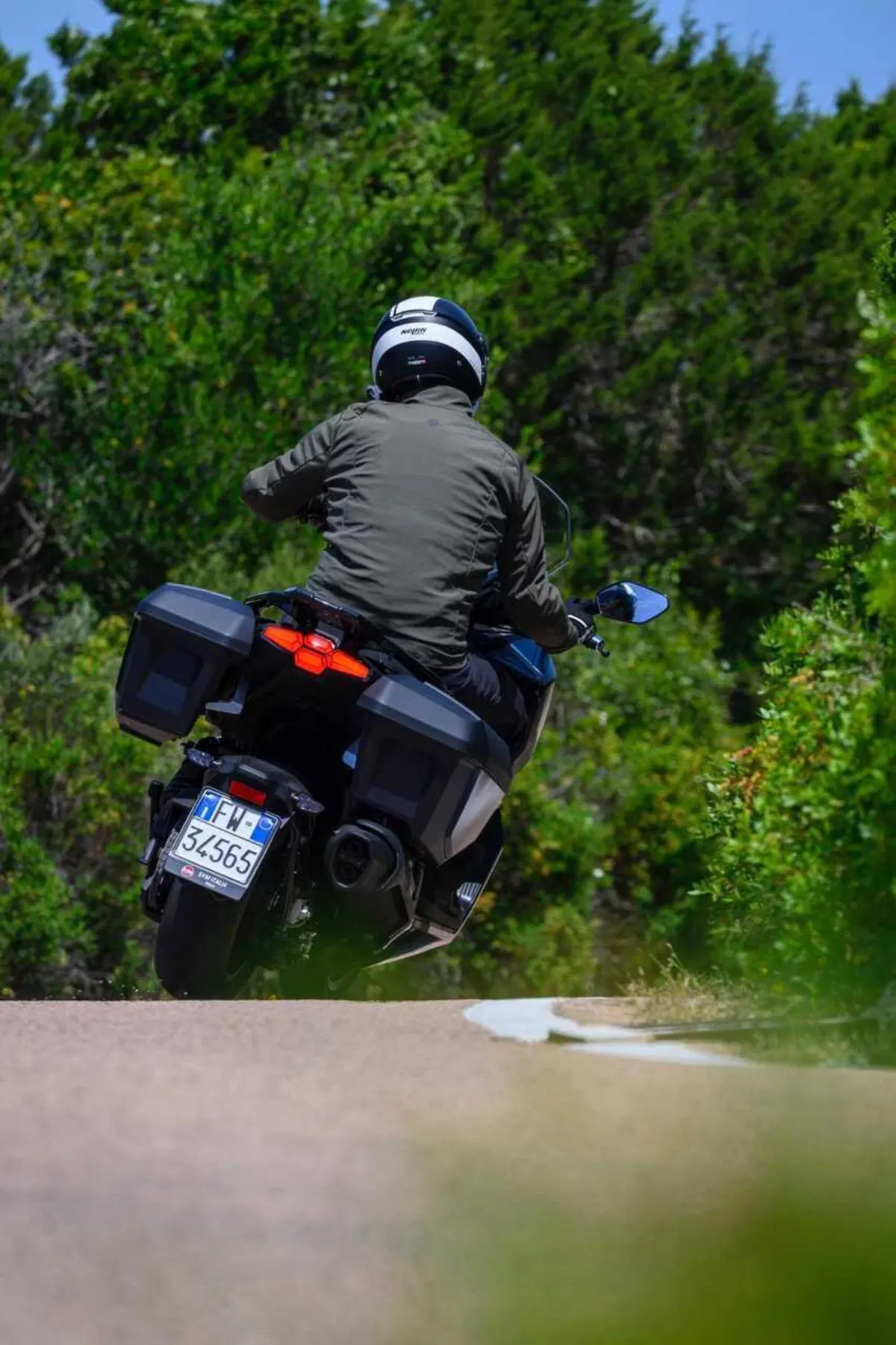 SYM TTLBT: la moto da viaggio che si finge scooter (o forse il contrario) [VIDEO] (16)