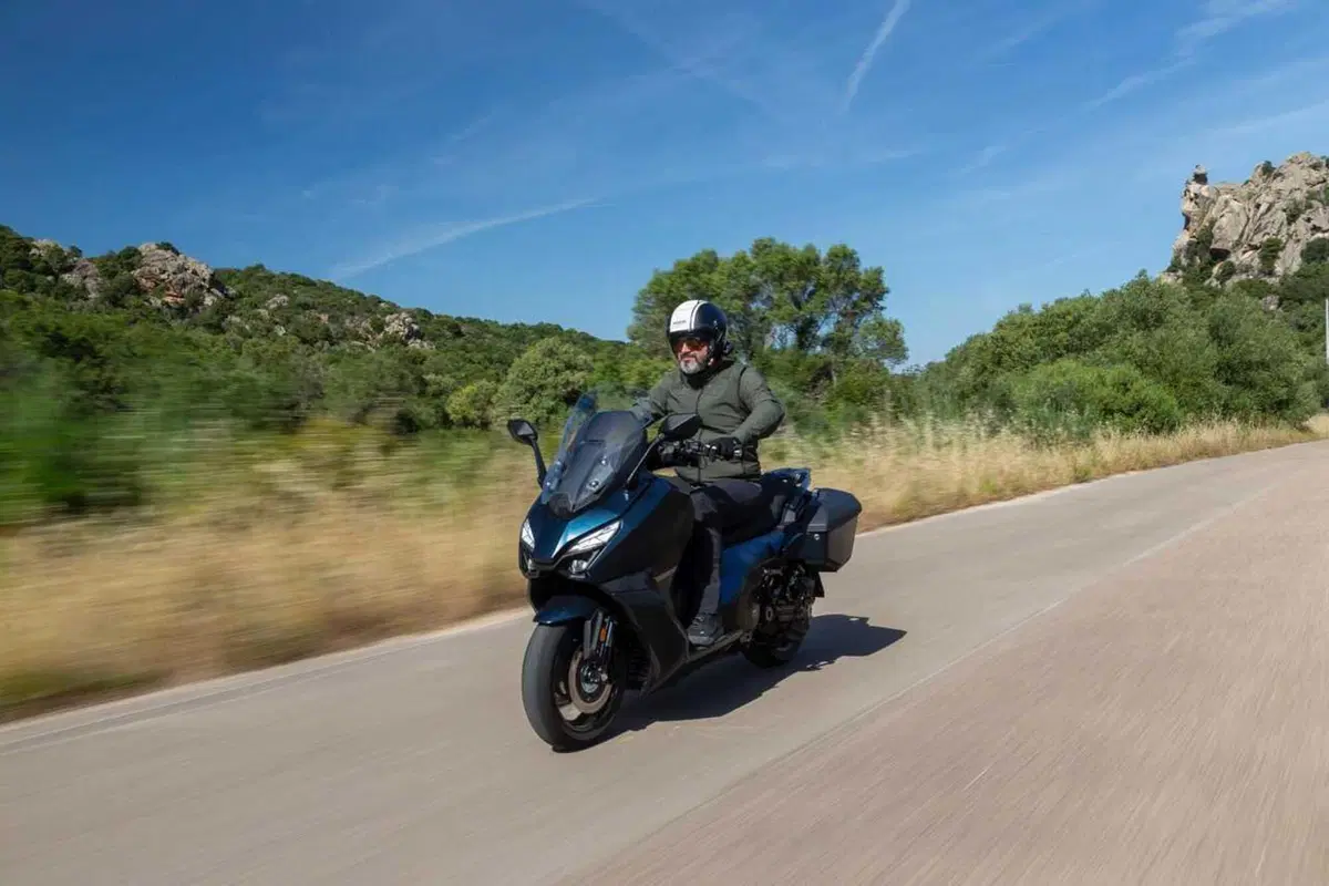 SYM TTLBT: la moto da viaggio che si finge scooter (o forse il contrario) [VIDEO] (17)