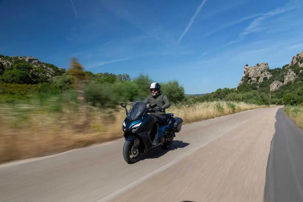 SYM TTLBT: la moto da viaggio che si finge scooter (o forse il contrario) [VIDEO] (19)