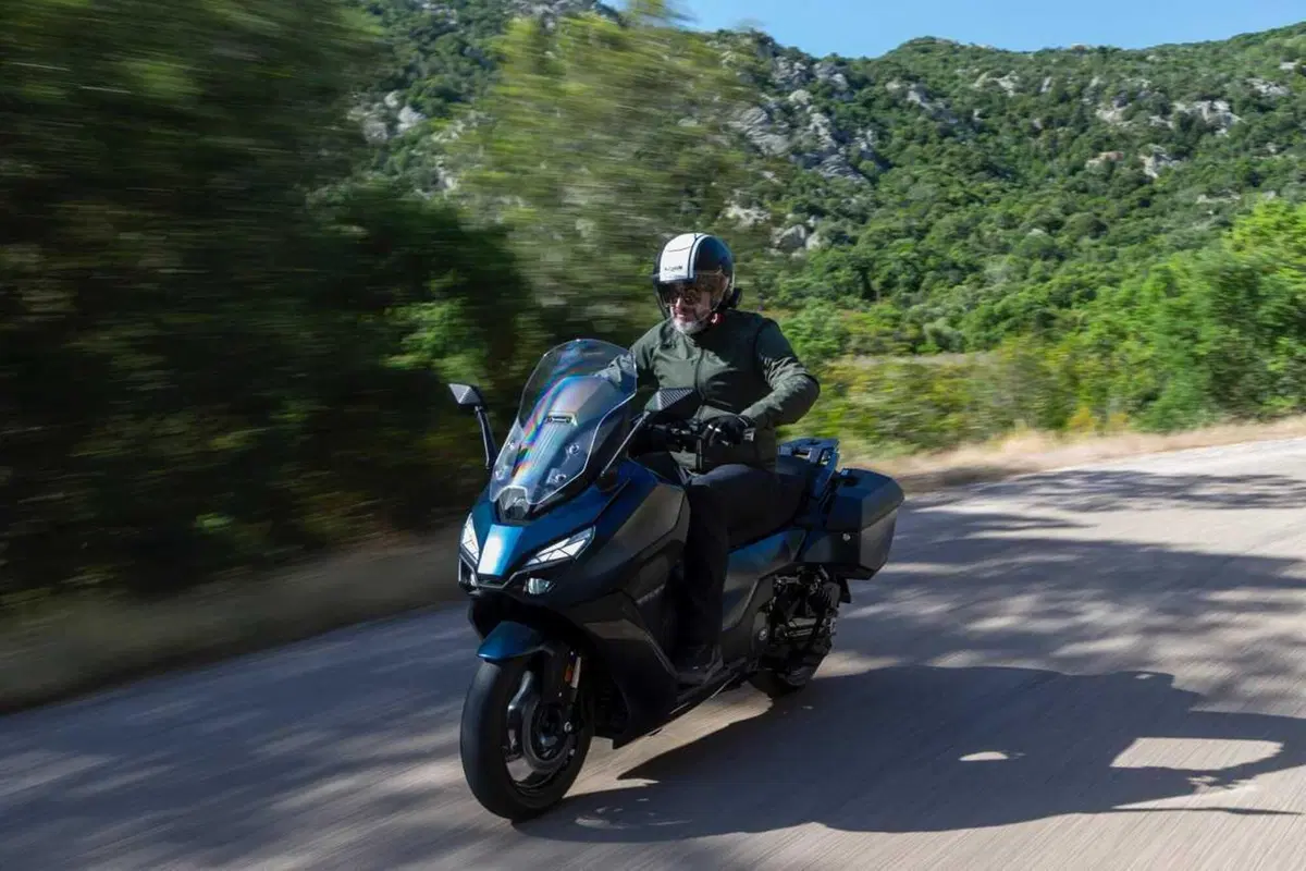 SYM TTLBT: la moto da viaggio che si finge scooter (o forse il contrario) [VIDEO] (22)