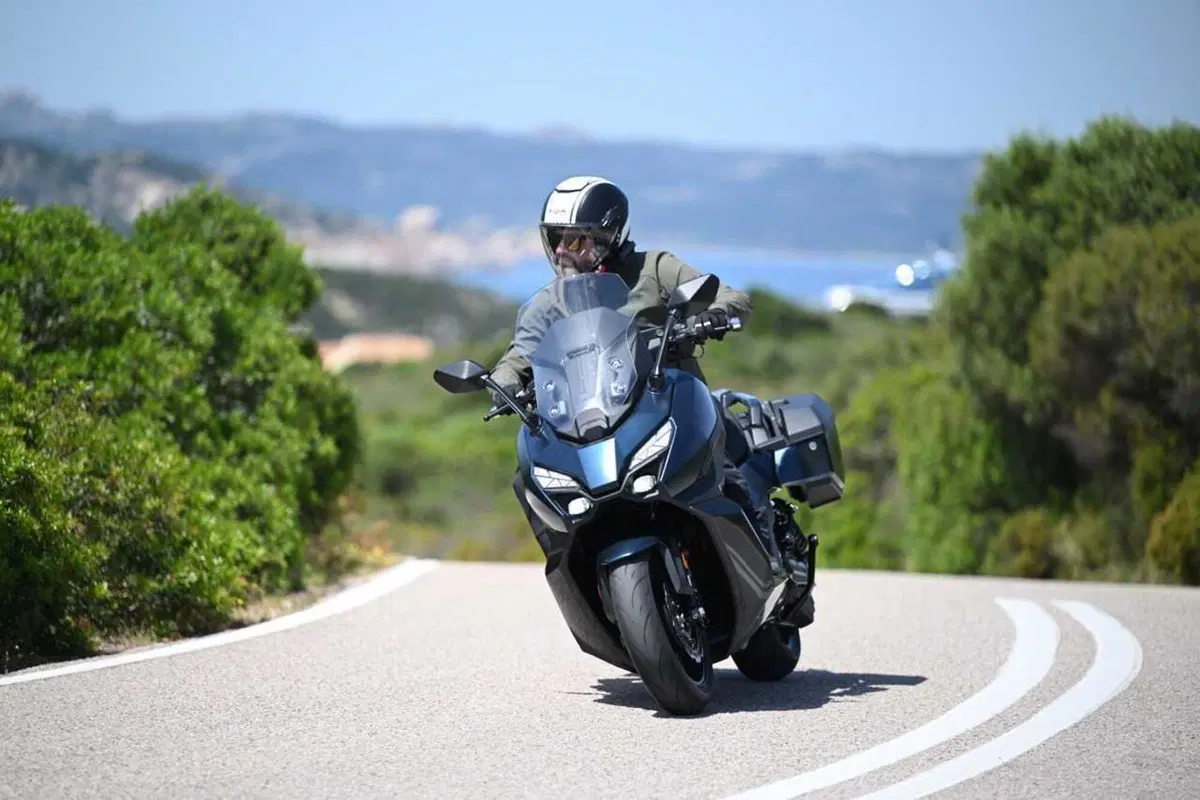 SYM TTLBT: la moto da viaggio che si finge scooter (o forse il contrario) [VIDEO] (25)