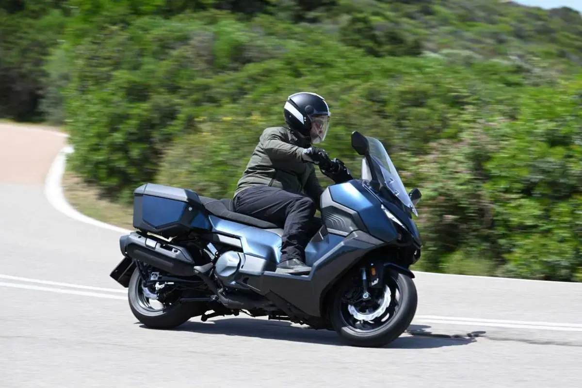 SYM TTLBT: la moto da viaggio che si finge scooter (o forse il contrario) [VIDEO] (32)