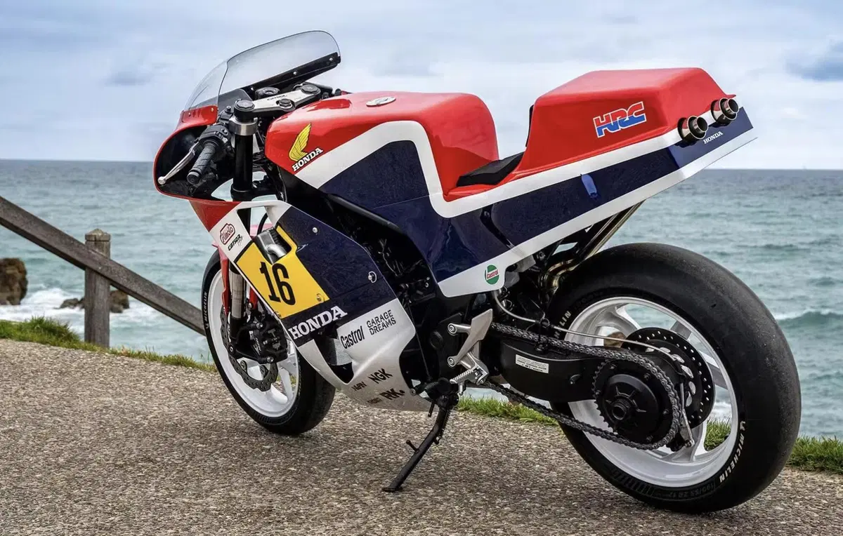 Honda CB 750 R Last Lap: una custom che rievoca gli anni &lsquo;80 e omaggia Freddie Spencer [GALLERY]