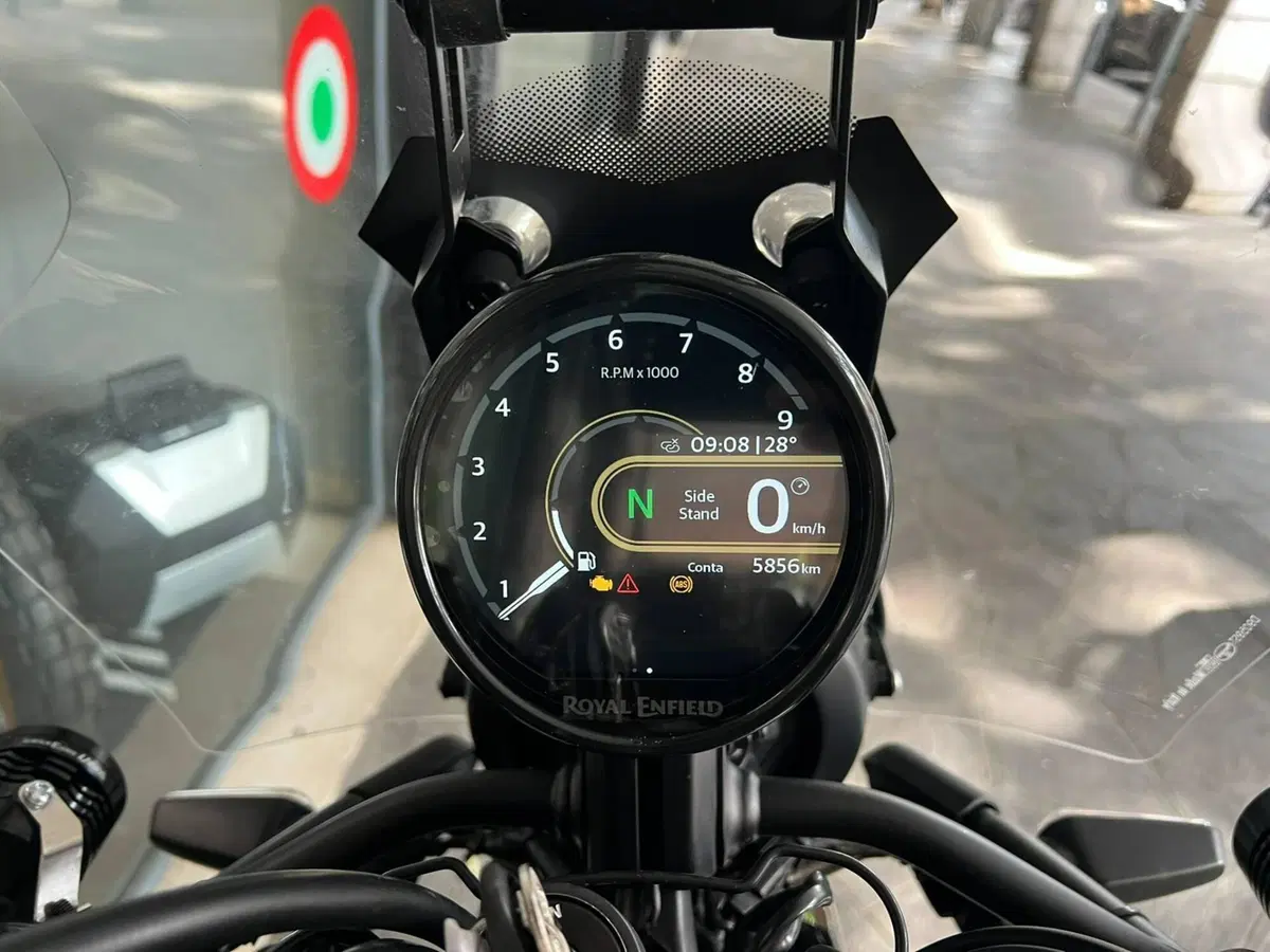 Royal Enfield Himalayan 450 (2024 - 26) (4)