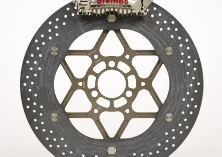 Con la carboceramica dal 2027 Brembo diventerà fornitore unico di sistemi frenanti