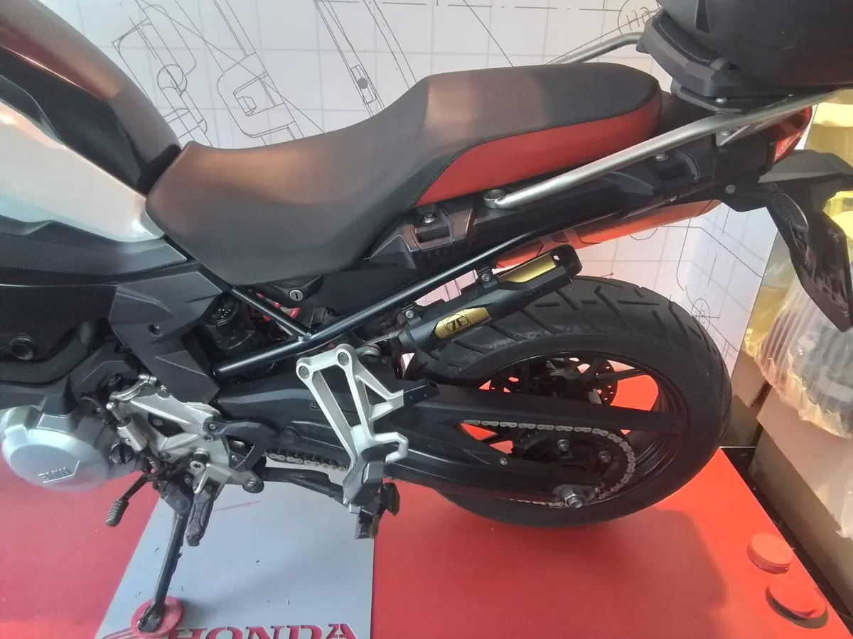 Bmw F 750 GS (2018 - 20) (6)