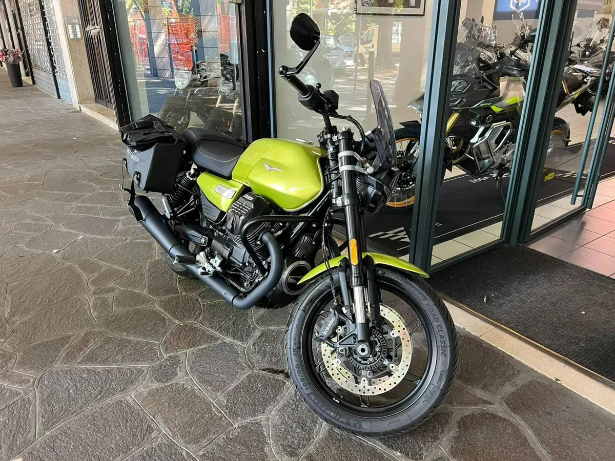 Moto Guzzi V7 Sport (2025 - 26) (2)