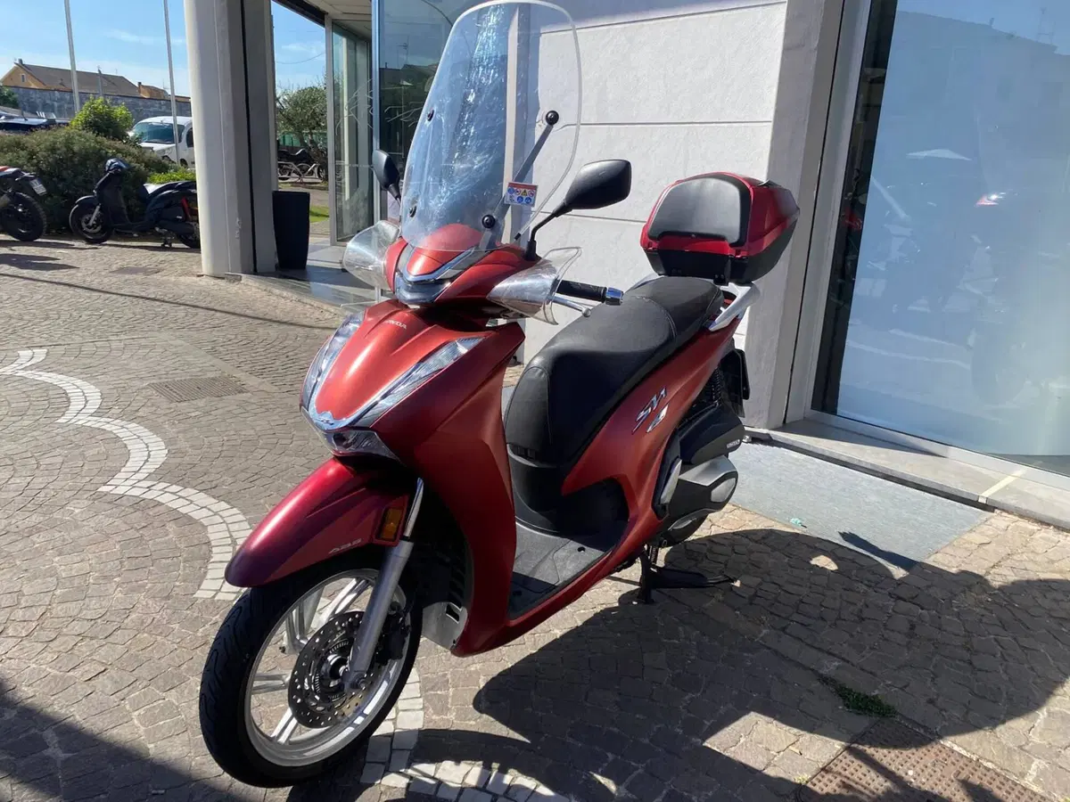 Honda SH 350 (2021 - 24) (3)