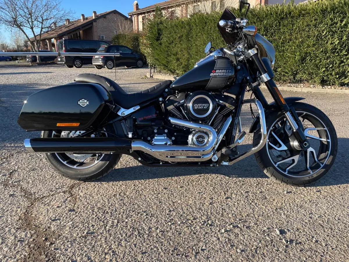 Harley-Davidson Sport Glide (2021 - 25)