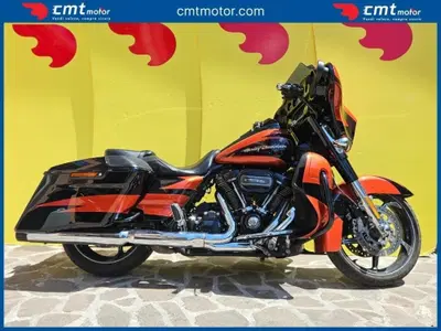 Harley-Davidson 1800 Street Glide (2016 - 17) - FLHXSE usata