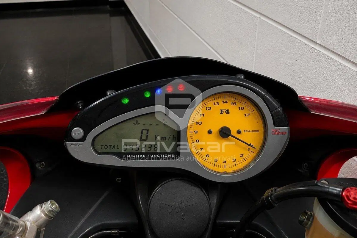 MV Agusta F4 750 S 1+1 (2000 - 02) (10)