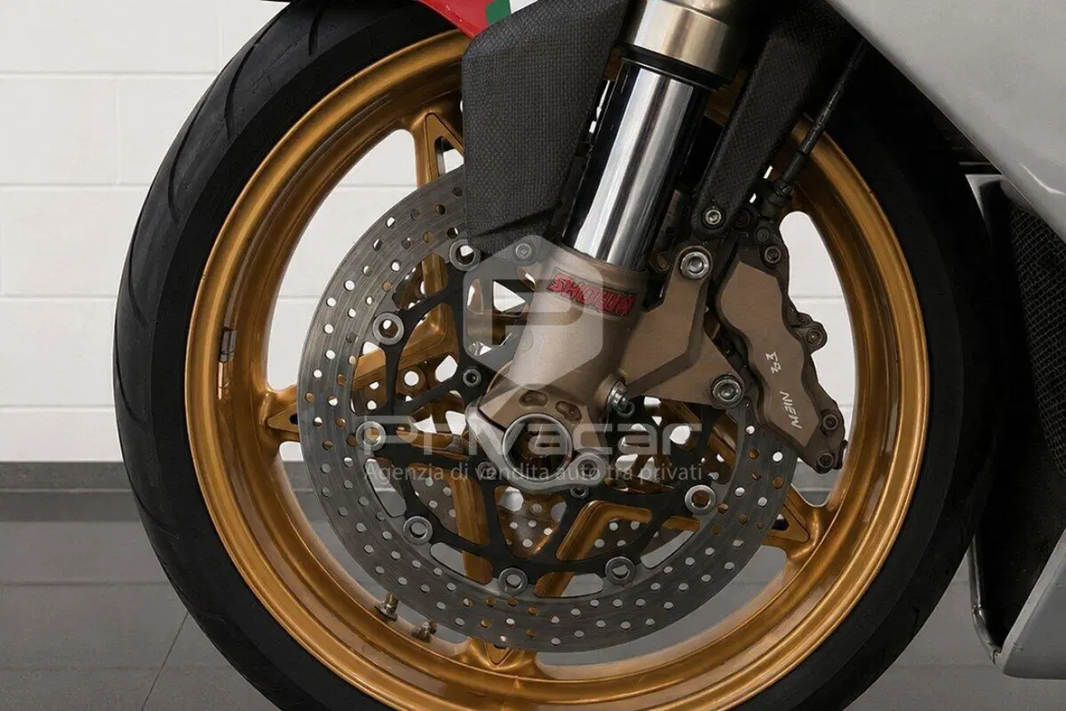 MV Agusta F4 750 S 1+1 (2000 - 02) (11)