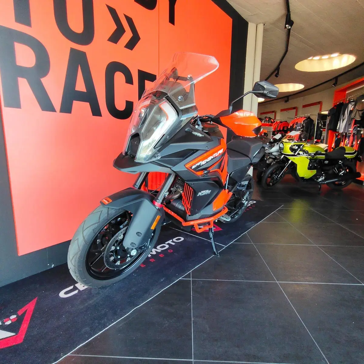 KTM 1290 Super Adventure S (2022 - 25) (9)