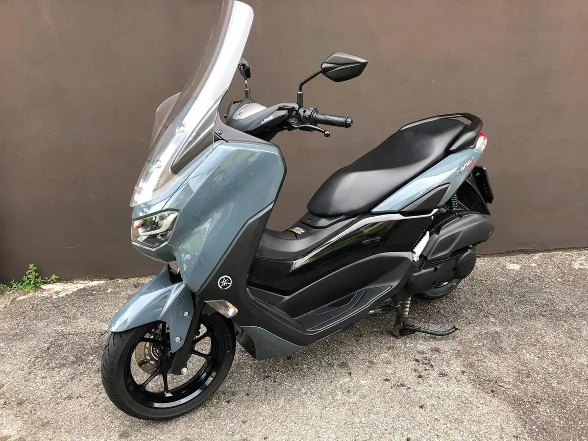 Yamaha N-Max 155 (2022 - 25) (4)