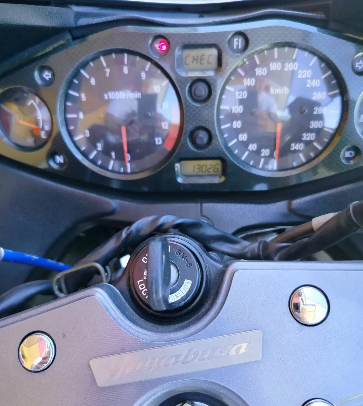 Suzuki GSX 1300 R Hayabusa (1999 - 06) (4)