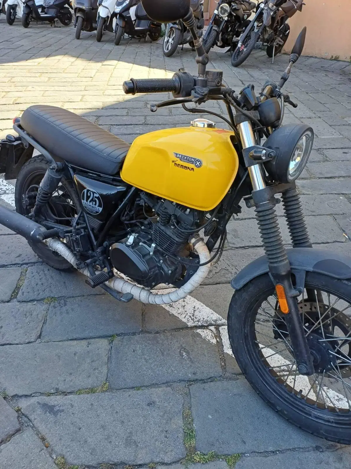 Brixton Motorcycles Cromwell 125 CBS (2021 - 26) (2)