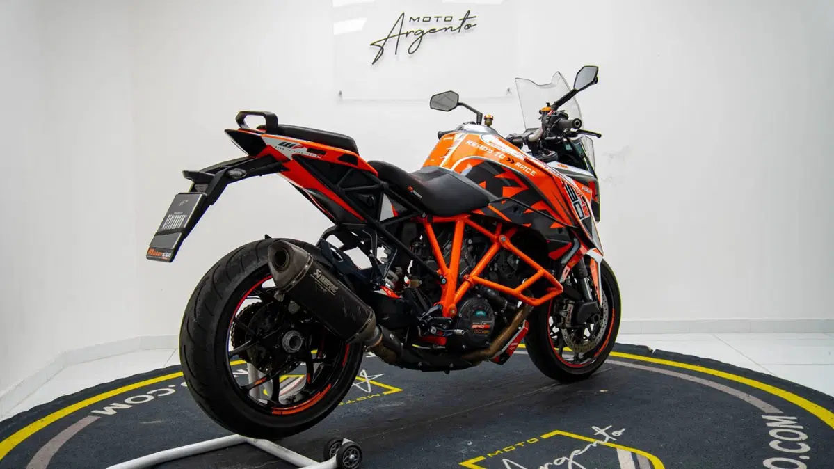 KTM 1290 Super Duke GT ABS (2016 - 18) (4)