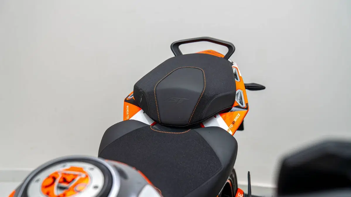 KTM 1290 Super Duke GT ABS (2016 - 18) (12)