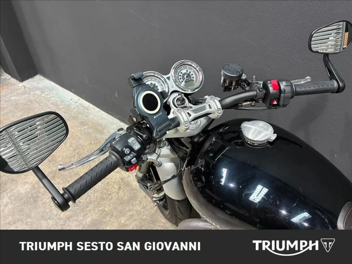 Triumph Speed Twin 1200 (2021 - 24) (4)