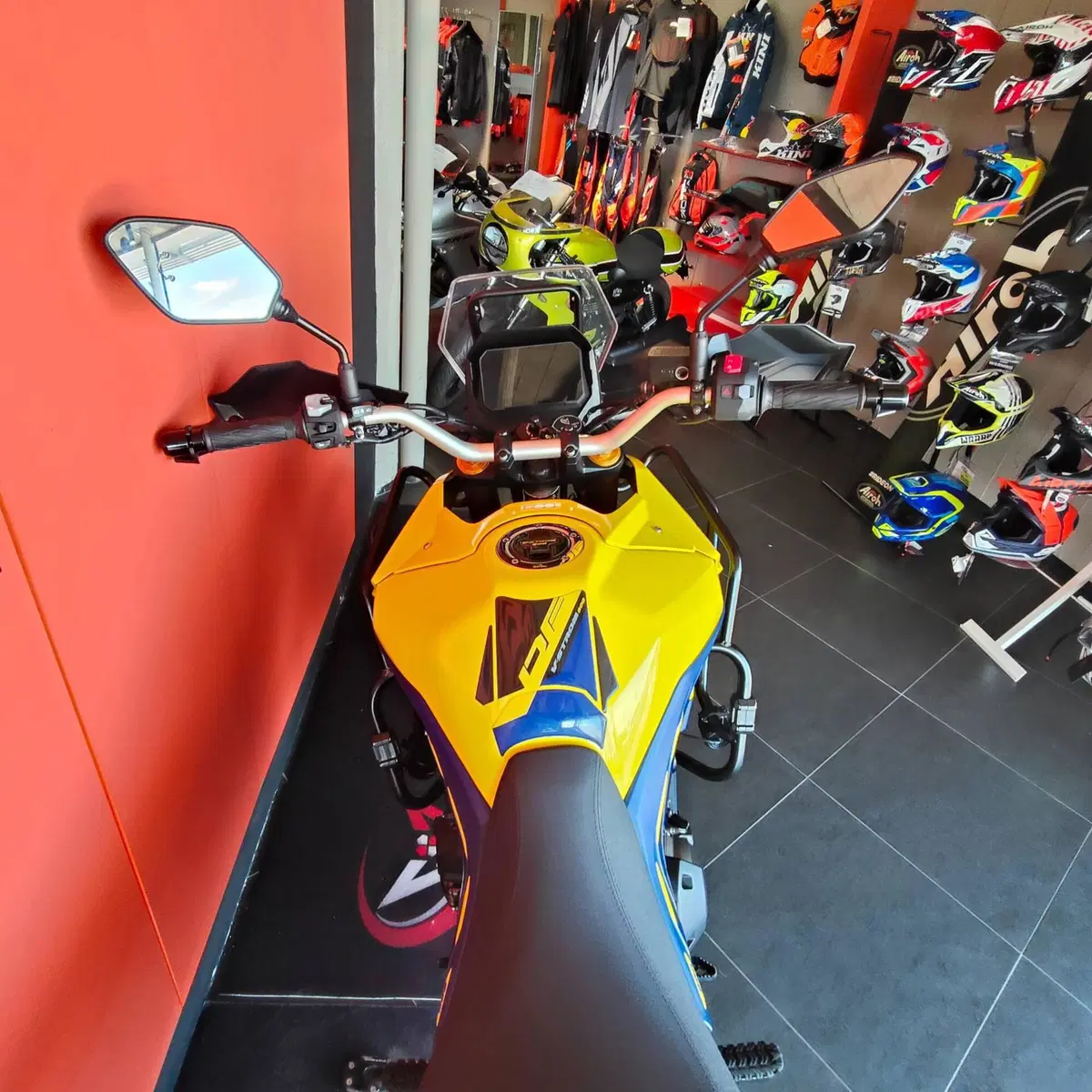 Suzuki V-Strom 800DE (2023 - 24) (3)