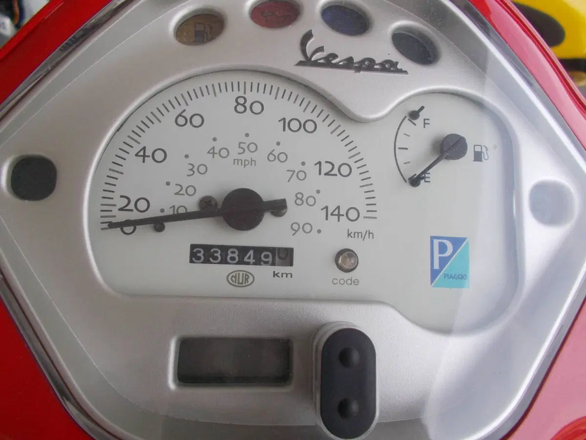 Vespa LX 150 (2005 - 11) (4)